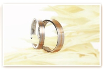 結婚指輪は銀座や全国各地に特約店を構えるブランド【赤い糸-Akaiito-】でお買い求めください